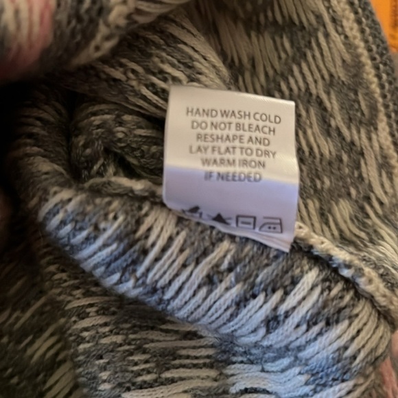 Appleseed’s Women’s Nordic Inspired Front Zip Cardigan Jumper Pink Cream Gray PM - Picture 13 of 16